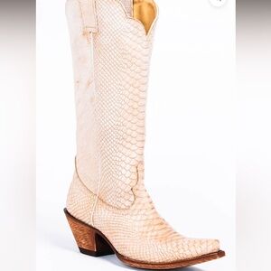 Idyllwind Textured Tan Heeled Boots